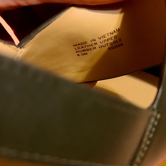 MICHAEL KORS sz 8.5 - Picture 12 of 14